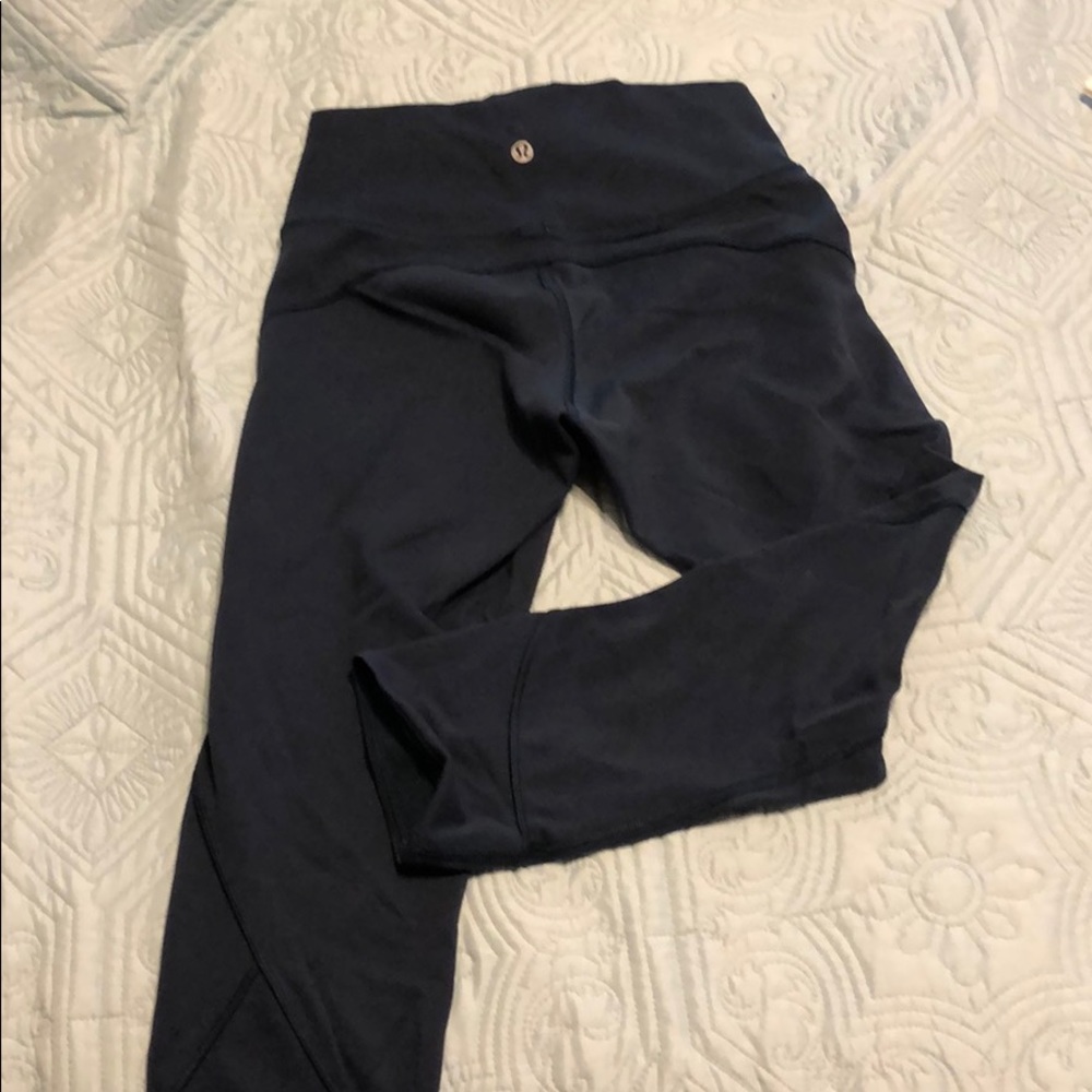 Lululemon crops